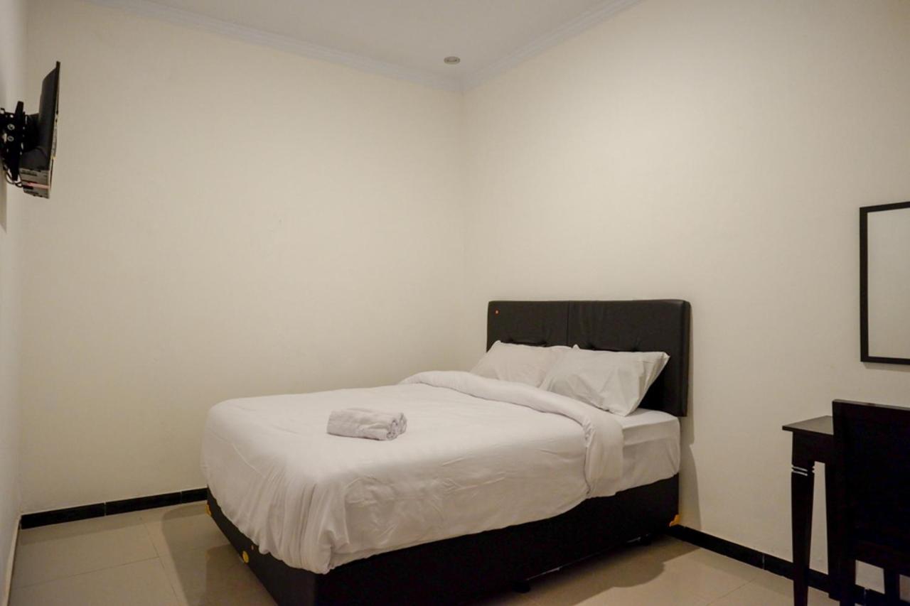 Reddoorz Apartment At Grand Sentraland Karawang Telukjambe Zewnętrze zdjęcie